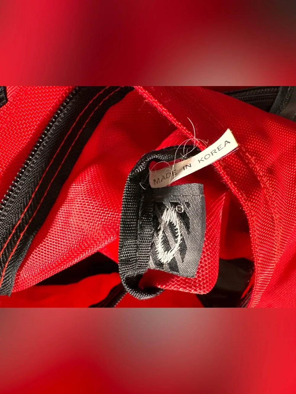 Oakley Icon 2.0 Large Red Black Retro Duffle Bag Gym Travel Y2K Gorpcore Vintage